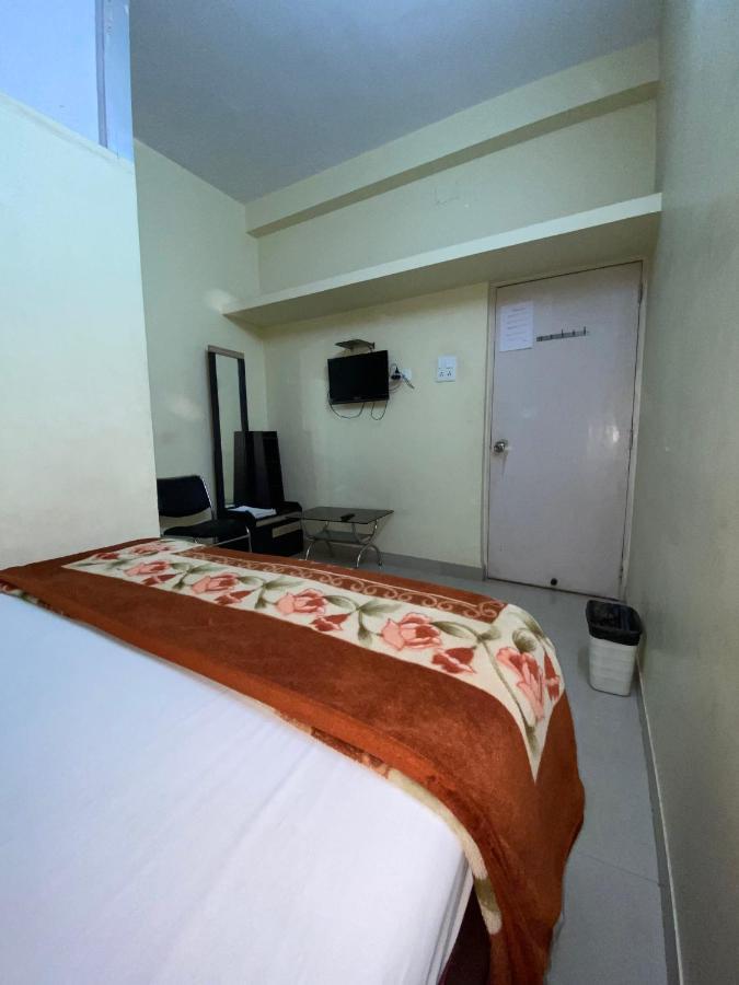 Lake Land Guest House Kolkata Bagian luar foto