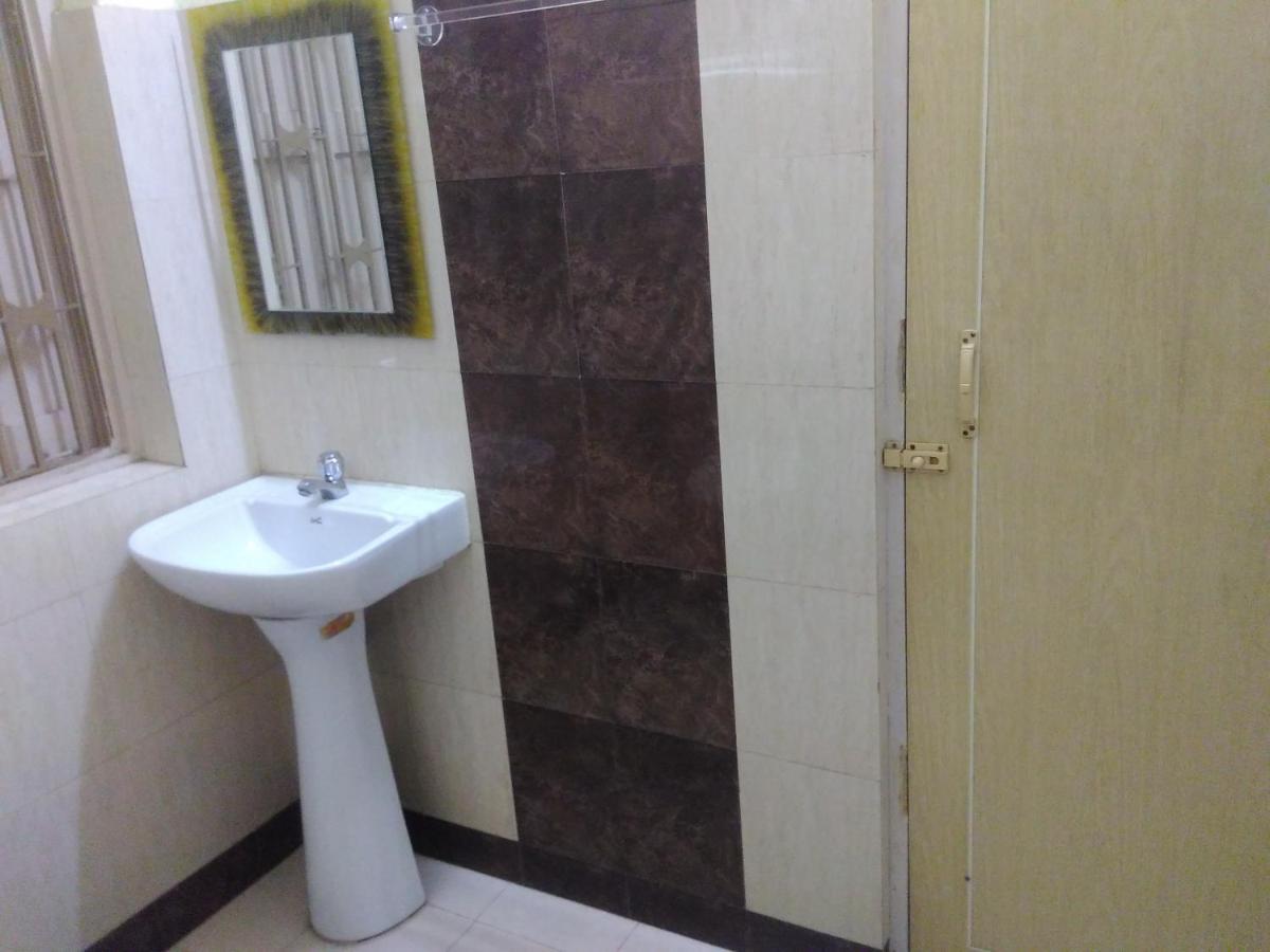 Lake Land Guest House Kolkata Bagian luar foto