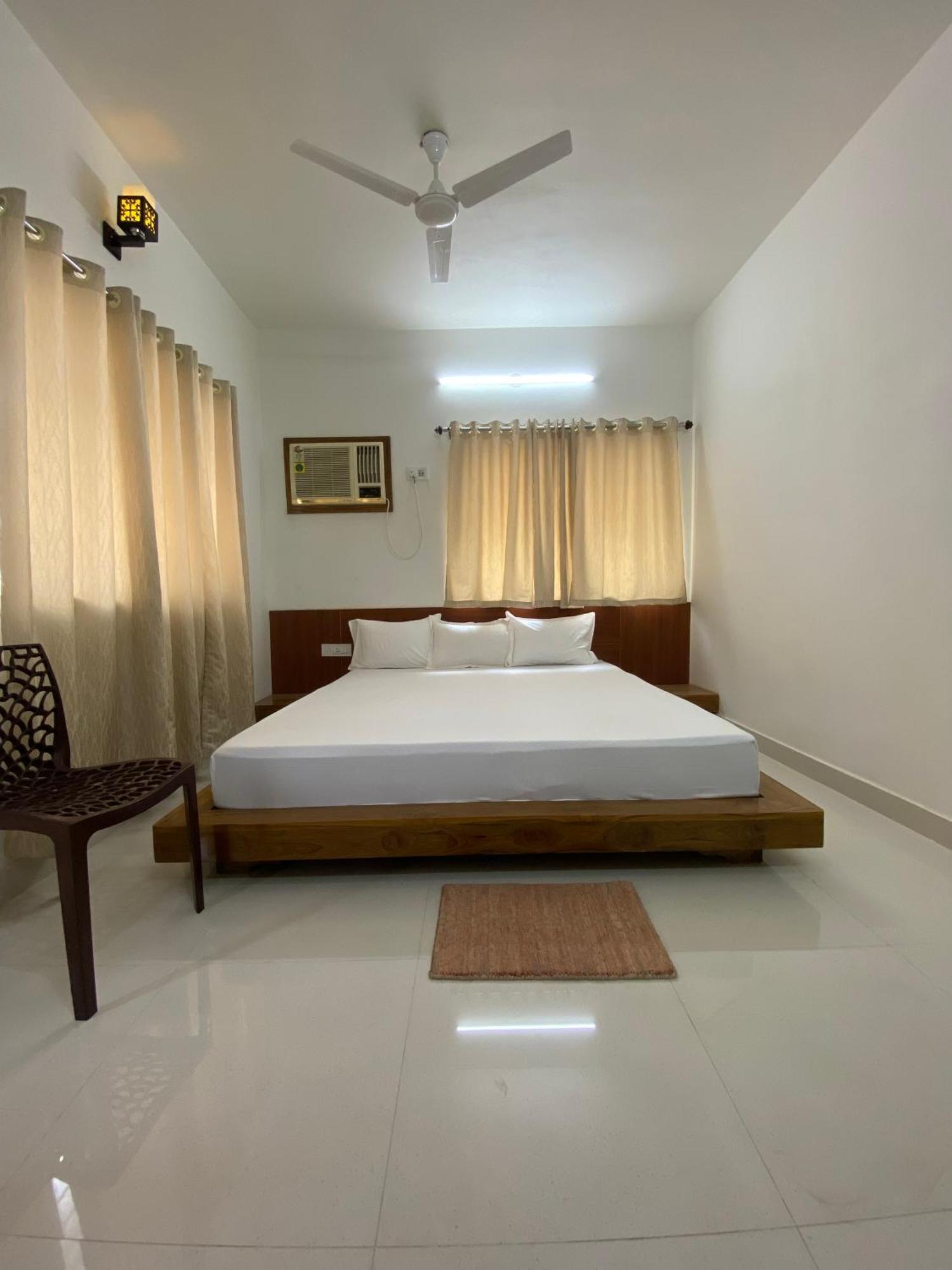 Lake Land Guest House Kolkata Bagian luar foto