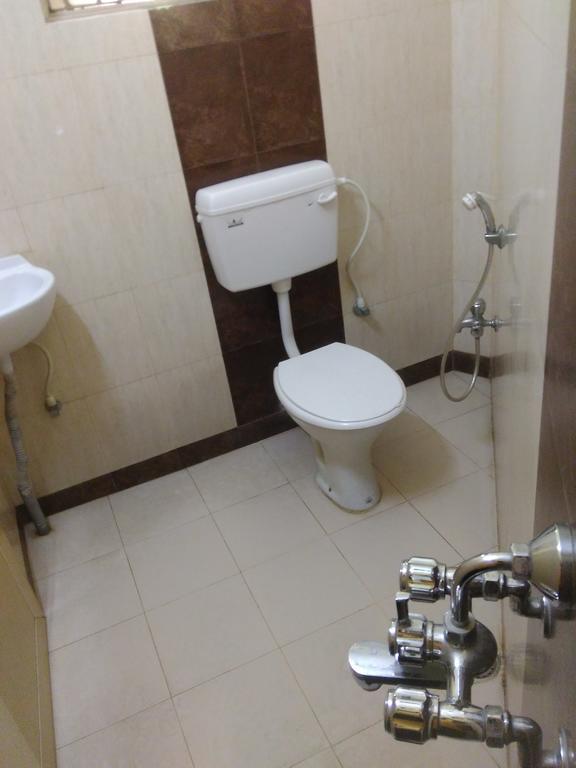 Lake Land Guest House Kolkata Bagian luar foto